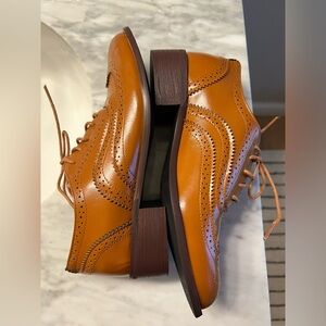 Women’s loafer style shoes